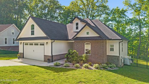 212 Nicoma Cir, Loudon, TN, 37774-2939 | Card Image