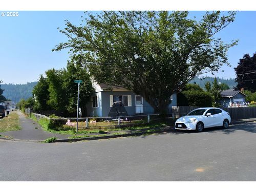 126 3rd St, Myrtle Point, OR, 97458-1006 | Card Image