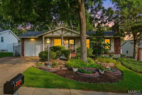 2005 Cleopatra Dr, Fenton, MO, 63026-2129 | Card Image