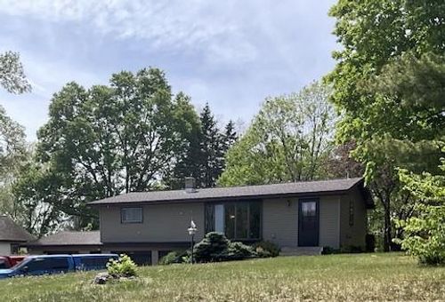 210 Locust St, Pepin, WI, 54759-9651 | Card Image