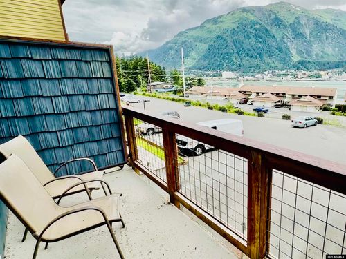 2703 David St, Juneau, AK, 99801-2014 | Card Image