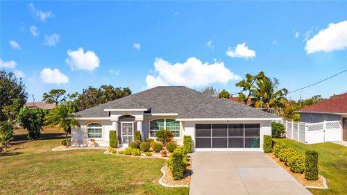 9 Medalist Ln, Rotonda West, FL, 33947-2175 | Card Image