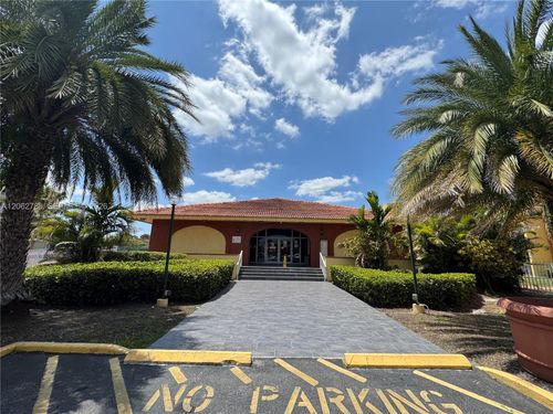 5-418-7010 Nw 186th St, Hialeah, FL, 33015-3104 | Card Image