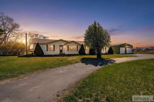 429 N 400 W, Blackfoot, ID, 83221-5438 | Card Image