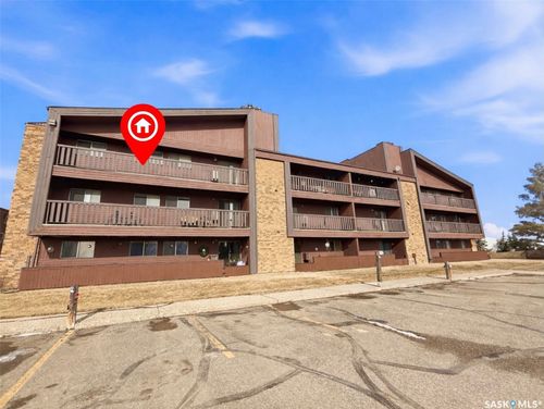 301-1110 9th Avenue Ne, Swift Current, SK, S9H2S9 | Card Image