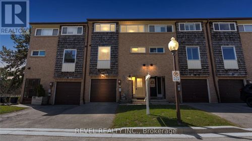 84-661 Childs Dr, Milton, ON, L9T3V7 | Card Image