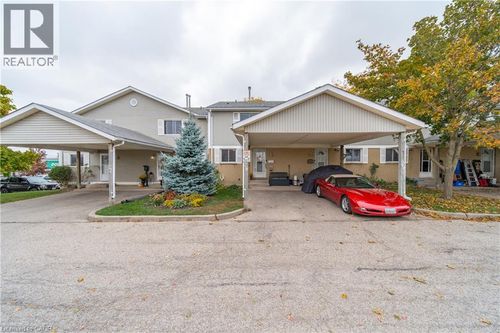 28-255 Northlake Drive, Waterloo, ON, N2V1Z2 | Card Image