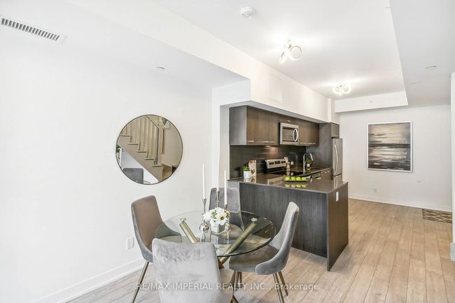 123 - 10 Echo Pt, Condo with 4 bedrooms, 2 bathrooms and 1 parking in Toronto ON | Image 16