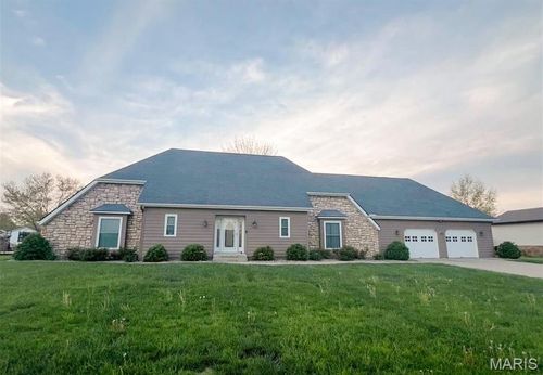 1011 A St, Germantown, IL, 62245-2031 | Card Image