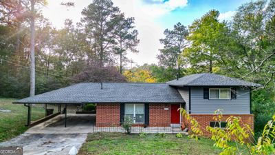 236 Pioneer Trail, House other with 4 bedrooms, 2 bathrooms and 4 parking in Cartersville GA | Image 1