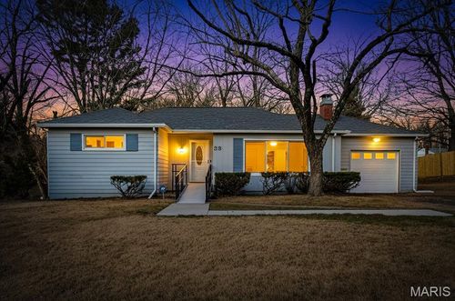 33 Lakewood Dr, Belleville, IL, 62223-3156 | Card Image