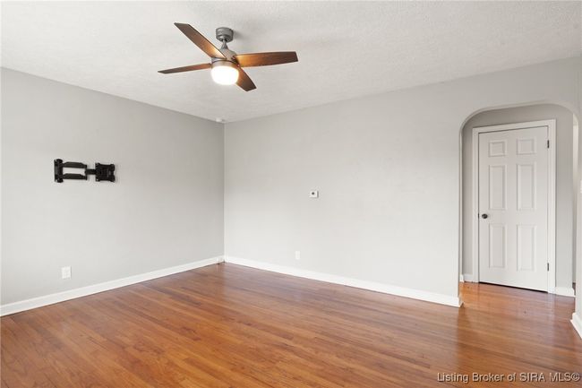 1790 Elmview Dr, Home with 2 bedrooms, 1 bathrooms and null parking in New Albany IN | Image 5