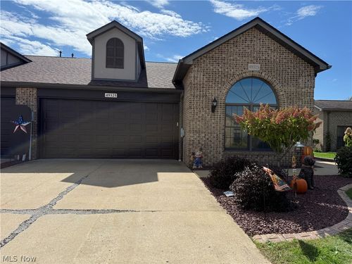 49325 Eagle Dr, East Liverpool, OH, 43920-9232 | Card Image