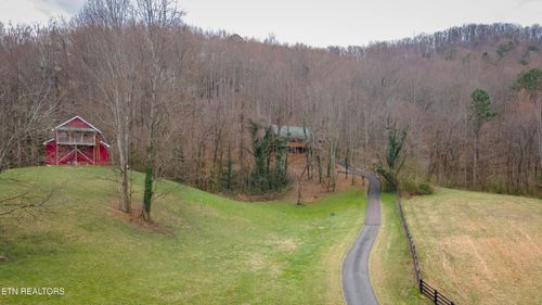 41063050 Burning Tree Ln Headrick Dr, Sevierville, TN, 37862 | Card Image