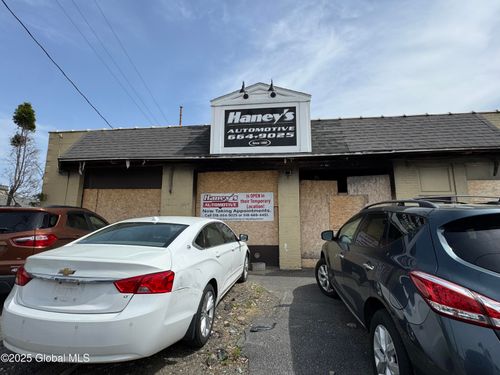 11 S Central Ave, Mechanicville, NY, 12118-1503 | Card Image