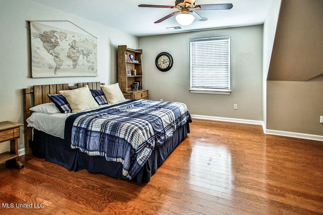 Bedrooms 4 Upstairs | Image 36