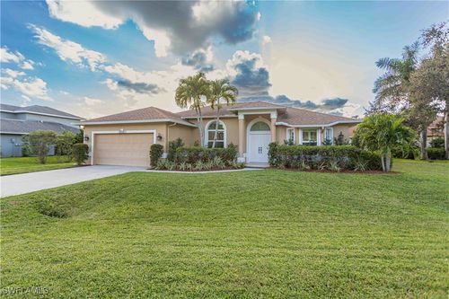 20730 Groveline Court, ESTERO, FL, 33928 | Card Image