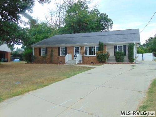 113 Briarcliff Cir, Roanoke Rapids, NC, 27870-2209 | Card Image