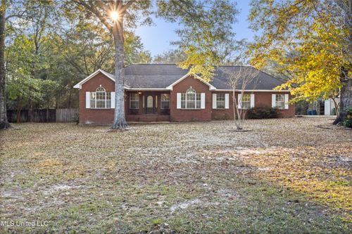 11709 Bluff Ridge Rd, Vancleave, MS, 39565-8570 | Card Image