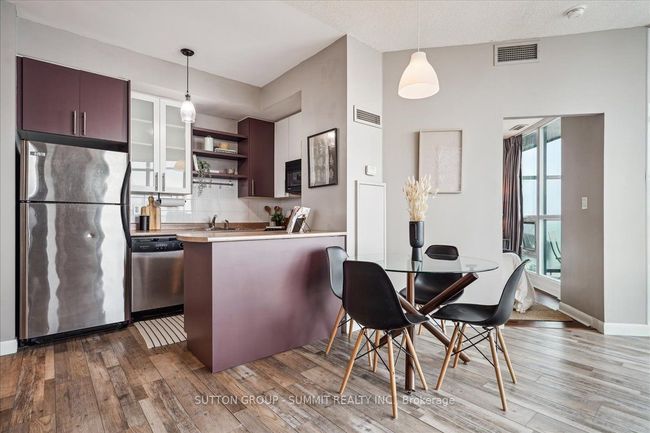 3106 - 600 Fleet St, Condo with 2 bedrooms, 1 bathrooms and null parking in Toronto ON | Image 5