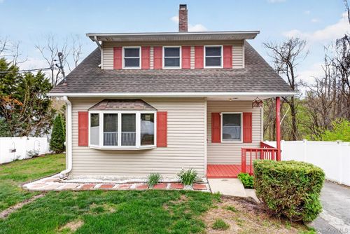 141 Dogwood Rd, Cortlandt Manor, NY, 10567-1209 | Card Image