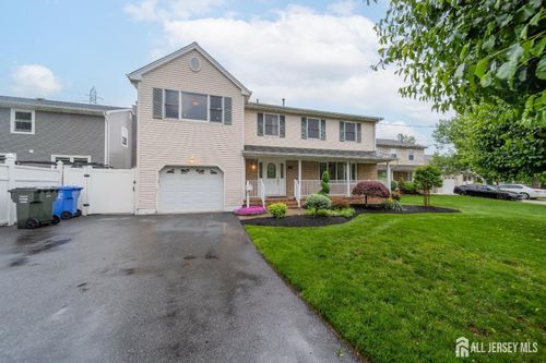 289 Old Rd, Sewaren, NJ, 07077-1002 | Card Image