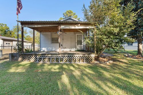 201 Lakeshore Dr, Onalaska, TX, 77360-7423 | Card Image
