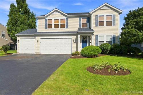 231 White Oak St, Hampshire, IL, 60140-4003 | Card Image