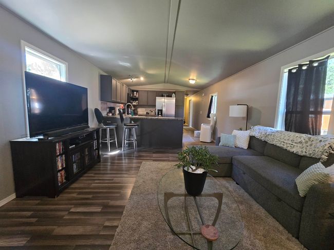 35312 N Newport Hwy, House other with 3 bedrooms, 2 bathrooms and null parking in Chattaroy WA | Image 9