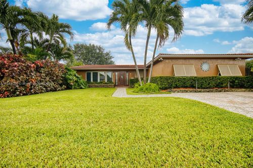 4815 Cleveland St, Hollywood, FL, 33021-4740 | Card Image