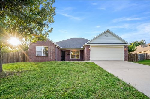 11483 Giles Rd, Farmington, AR, 72730-8760 | Card Image