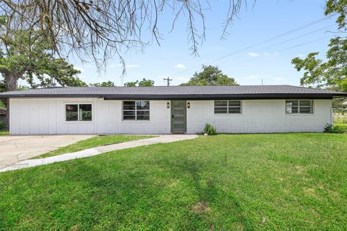 100 Shady Oaks Ln, Somerville, TX, 77879-3722 | Card Image
