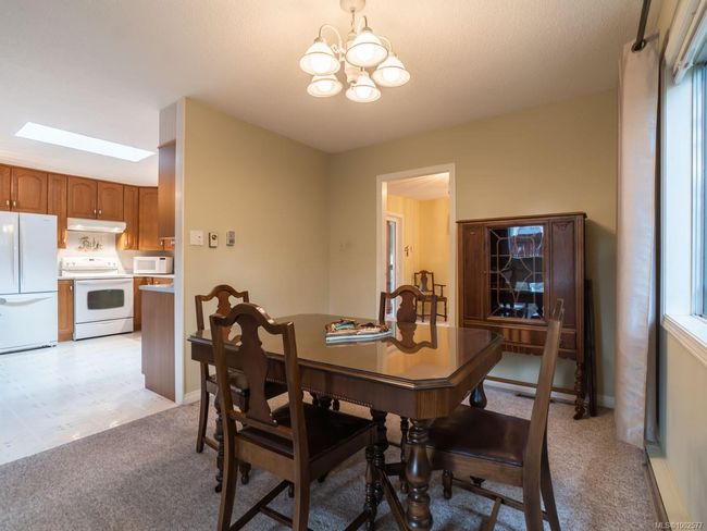 5515 Turner Rd, House other with 2 bedrooms, 1 bathrooms and 2 parking in Nanaimo BC | Image 6