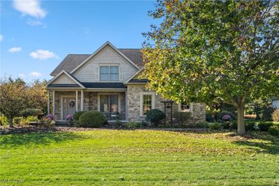 View of front of property with a front yard | Image 1