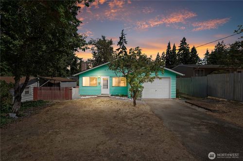 9801 Kenwood Dr Sw, Lakewood, WA, 98498-1126 | Card Image