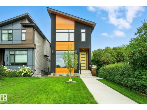 9207 152 St Nw, Edmonton, AB, T5R1M6 | Card Image