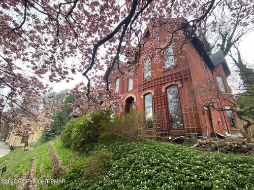 315 S Centre St, Pottsville, PA, 17901-3600 | Card Image