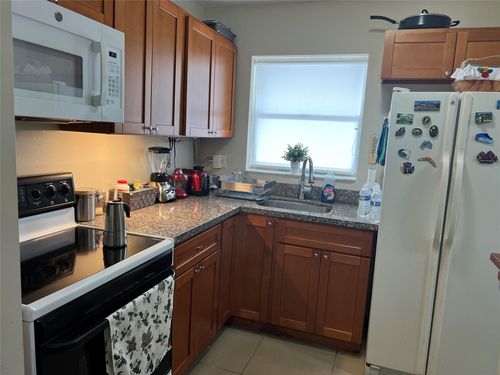 apt-307-8135 Sunrise Lakes Blvd, Sunrise, FL, 33322-1559 | Card Image