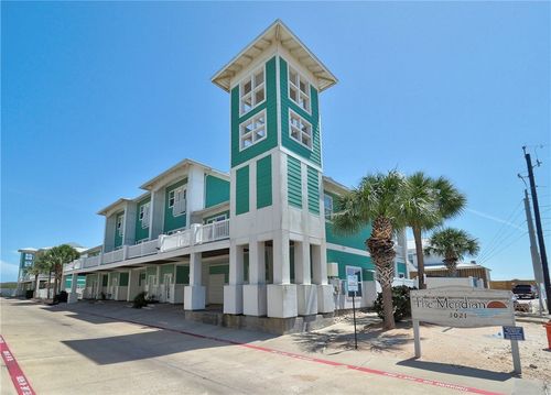 11-3021 S 11th St, Port Aransas, TX, 78373 | Card Image