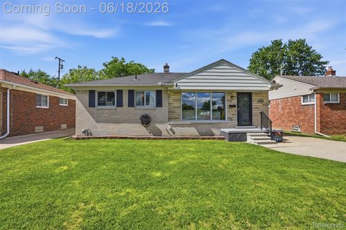 18301 Marquette St, Roseville, MI, 48066-3413 | Card Image