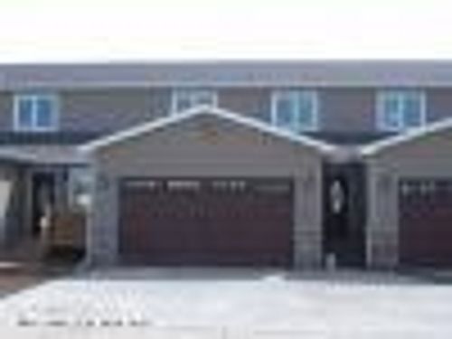 2304 Prairie Oak Dr, Dickinson, ND, 58601-6736 | Card Image