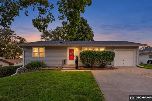 4832 Grover Street, Omaha, NE, 68106 | Card Image