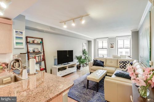 apt-927-631 D St Nw, WASHINGTON, DC, 20004-2944 | Card Image
