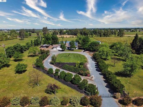 11709 Quiggle Rd, Herald, CA, 95638-8314 | Card Image