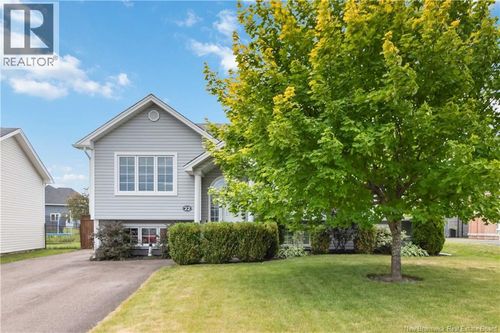 22 Falcon Dr, Moncton, NB, E1G0H7 | Card Image