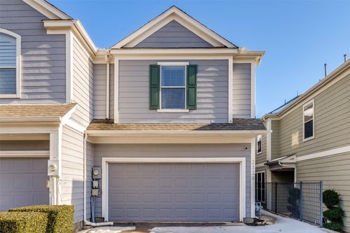 2328 Throckmorton Street, Dallas, TX, 75219 | Card Image