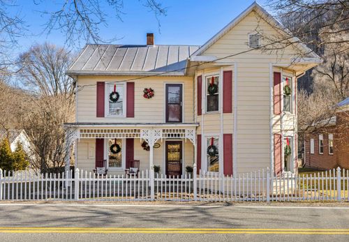 8981 Highland Tpke, McDowell, VA, 24458 | Card Image