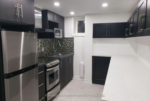 lower-88 Harris Ave, Toronto, ON, M4C1P6 | Card Image