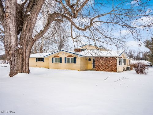 3010 S River Rd, Zanesville, OH, 43701-6968 | Card Image