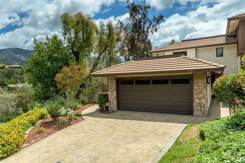 720 Starlight Heights Dr, La Canada Flintridge, CA, 91011-1853 | Card Image